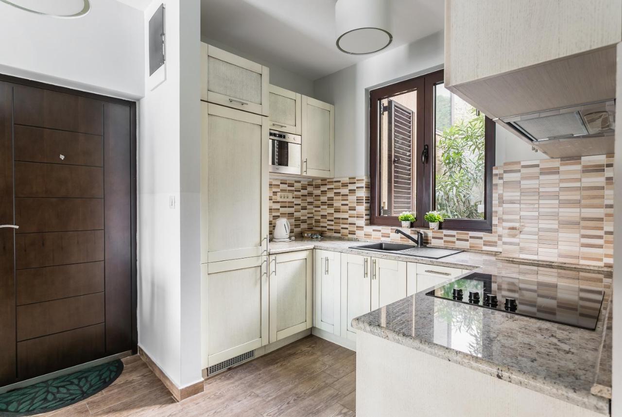 Keystone Apartments Donji Morinj Εξωτερικό φωτογραφία